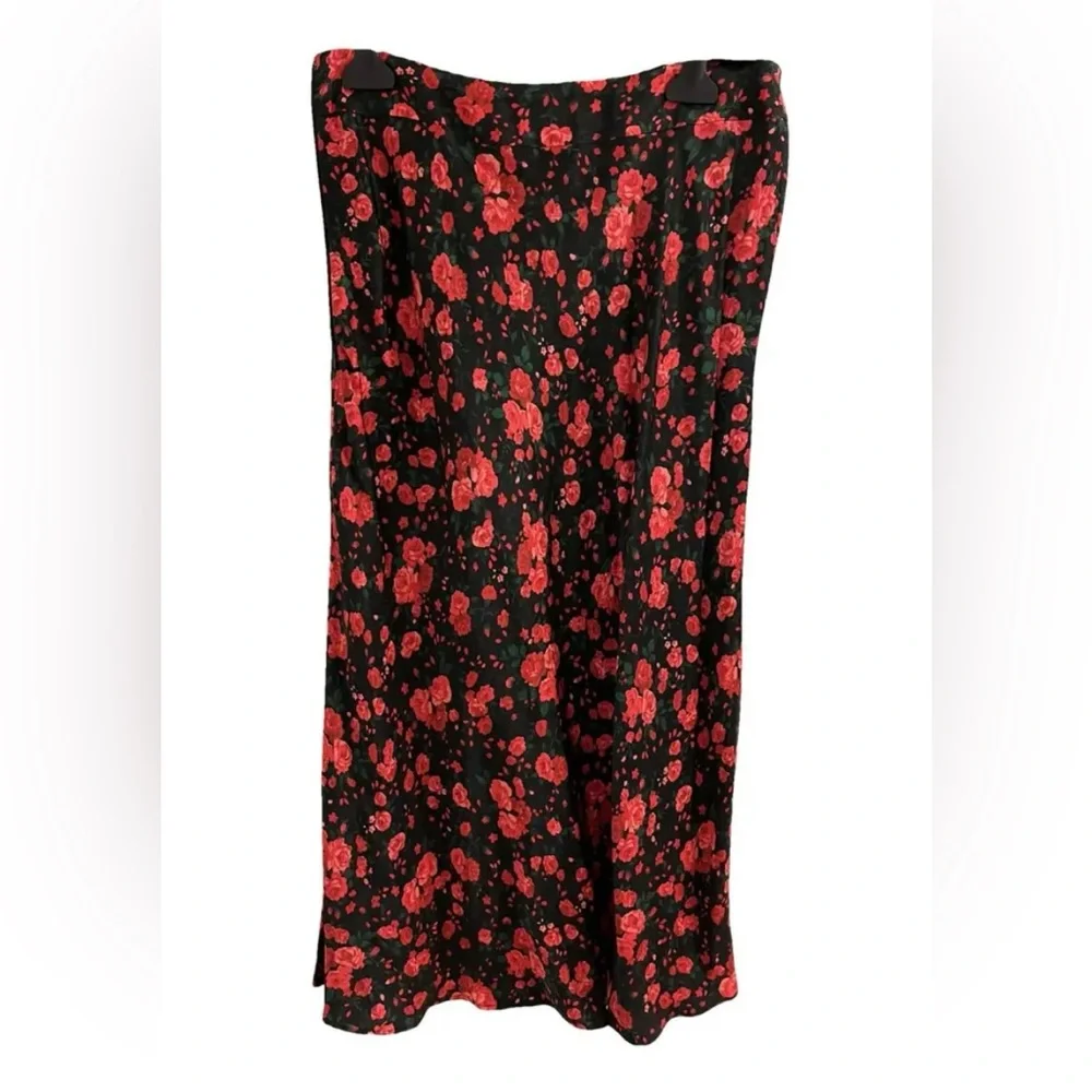 Sézane Sandy Skirt - Picture 2 of 5